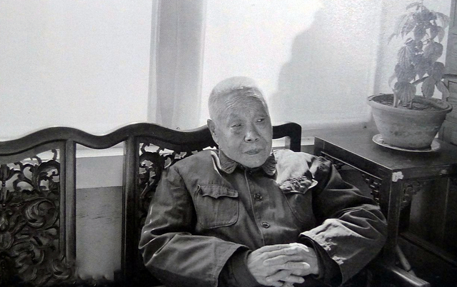 根本不算男人！清朝太监回忆：妃子洗澡不用手和避讳太监，侮辱人