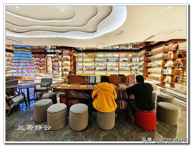 甘肃敦煌市区内必看的热门景点，太有创意了！