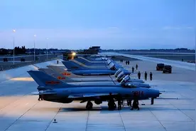 我国最不肯出售的战机，被誉为无价之宝，问世30多年风采依旧图片