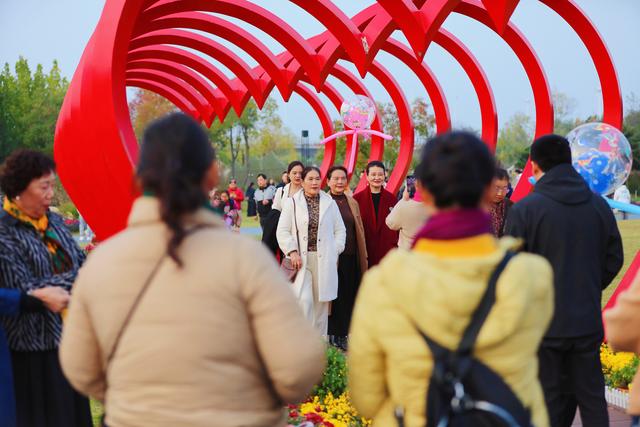 河湾公园金秋赏花太火爆！这份避堵攻略请收好