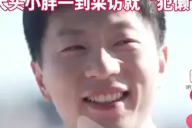 国乒访谈大头小胖齐偷懒，马龙独自扛起访谈，不由怀念许昕图片