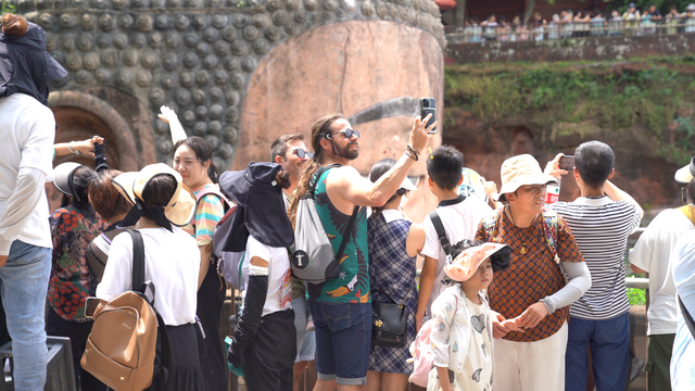 跟着赛事去旅行，成都世运会带来文旅“热活力”