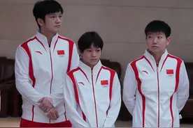 马龙姚明同框再现最萌身高差，中国奥委会晒全红婵、孙颖莎、樊振东可爱合影：向巴黎出发图片