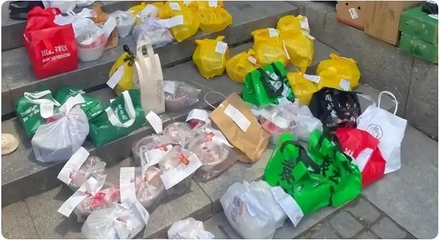 媒体：学生点外卖预制菜更要明明白白