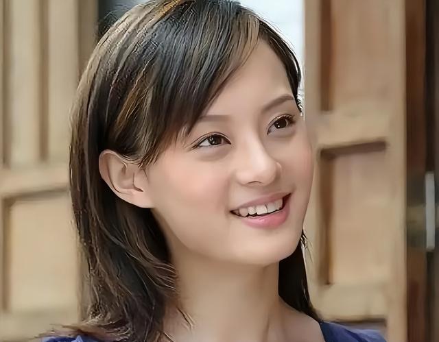 不装了！央视公开“点名”孙俪，原来张艺谋一个字都没说错