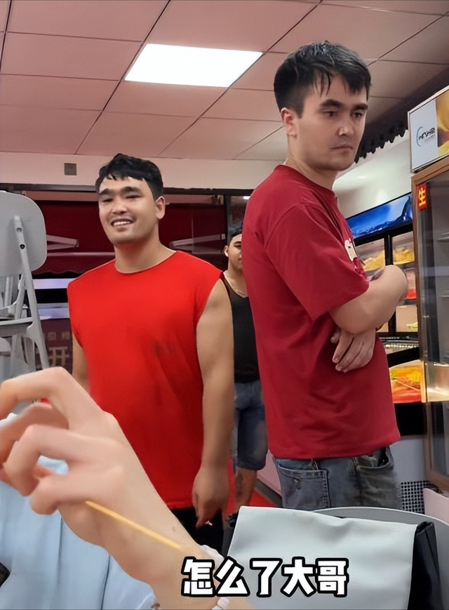 新疆文旅又白干！1000元自助吃太多老板生气，付款2000元才走人