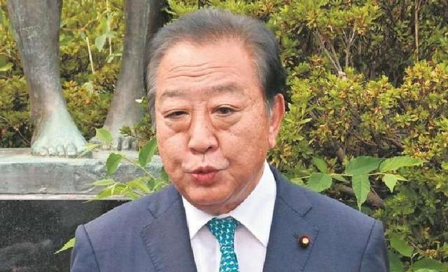 高市早苗开罪中国，遭两任首相集体批评，特朗普一句话让她死心