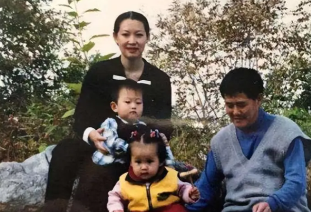 66岁赵本山财产分配成谜	，坐拥亿万家产，4个孩子的去向令人唏嘘