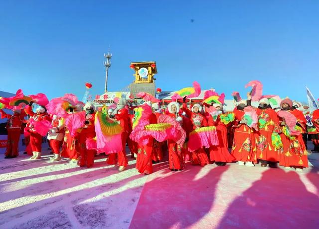 “冰超”·全国冬季徒步大会暨伊春冰雪森林穿越活动(五营站)启幕