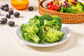 三类人群尽量少吃西兰花图片