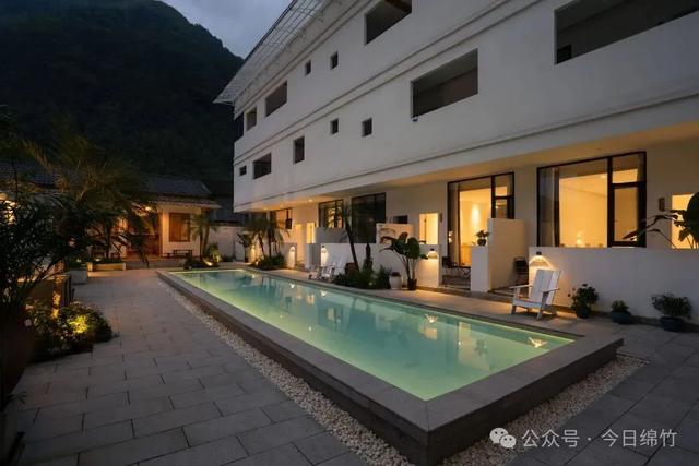 超凉快！走！住小院枕山风，做绵竹“山系青年”……