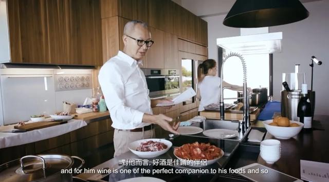 关之琳前男友陈泰铭近况曝光，69岁享受奢侈生活，与关之琳不联系