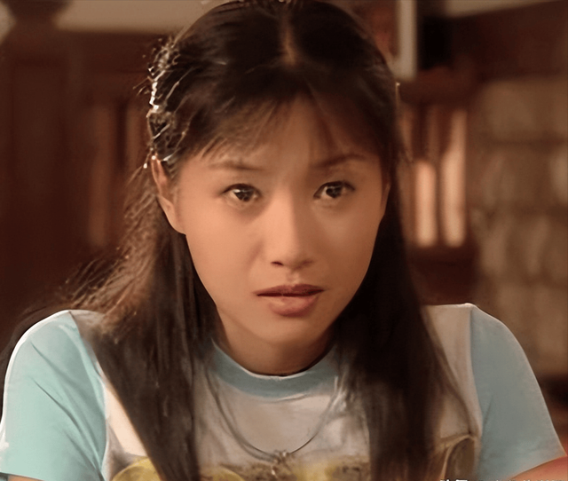 从19岁开始男人不断，半百了还没玩够，“风流才女”徐静蕾现形记