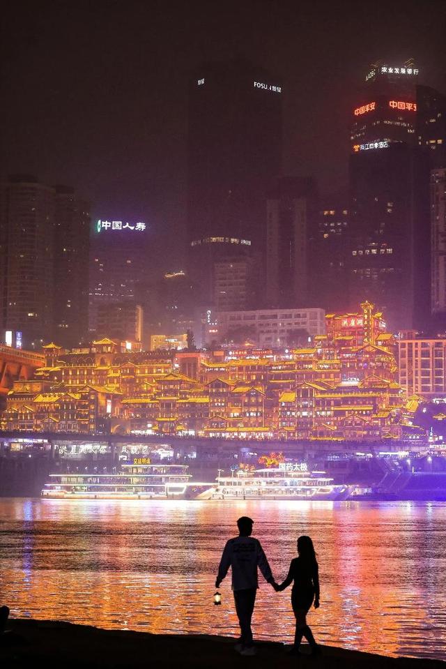 北方双节文旅遇冷，明年中秋国庆放假若9天并积极学习南方定上榜