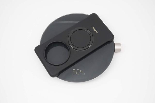 华为 Mate/Pura系列 专属壳评测：磁吸 + 隐藏支架，手感颜值双在线