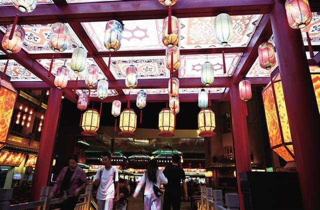敦煌文化遇上城市亮化 丝路名城夜放华彩
