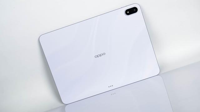 OPPO Pad 5 幸运紫：流光丝绸质感拉满，轻薄机身尽显时尚随性