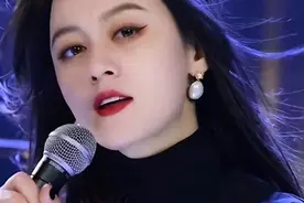 40岁唐艺官宣恋情，男方疑榜一大哥，两人互动多年，徒弟称其师公图片