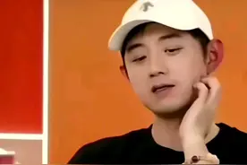 大V：张继科说王楚钦步伐不行，却不给改进建议！给石头3条建议图片