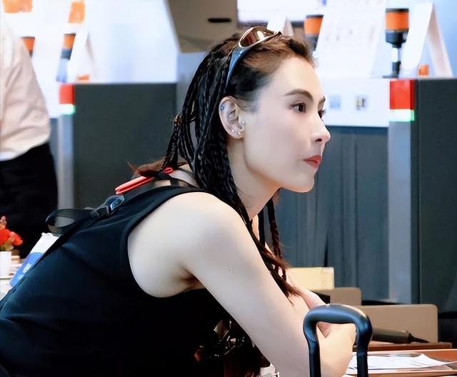 与谢霆锋离婚14年后，45岁张柏芝高调官宣喜讯，原来一切早有预料