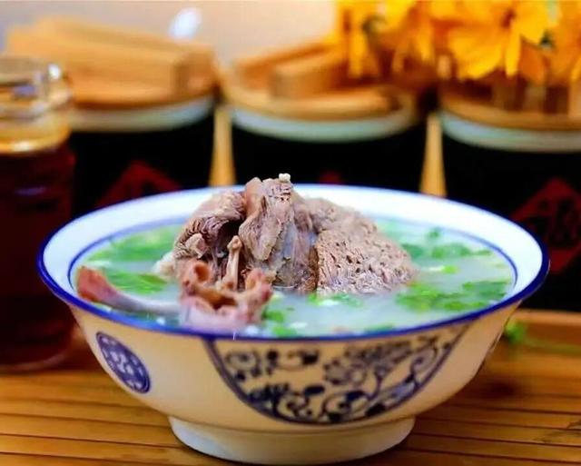 看山东大饼美食争霸赛，如何在临沂嗨2天？文化、美食+温泉奉上