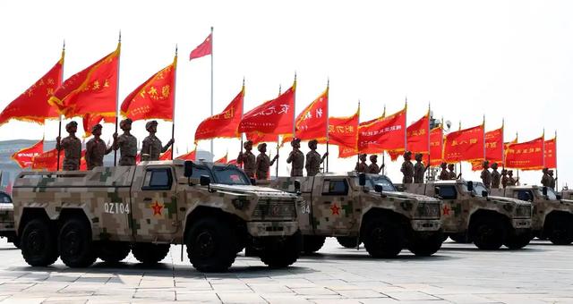 美国就算一动不动,中国20年也追不上?九三阅兵后,局势已被改写
