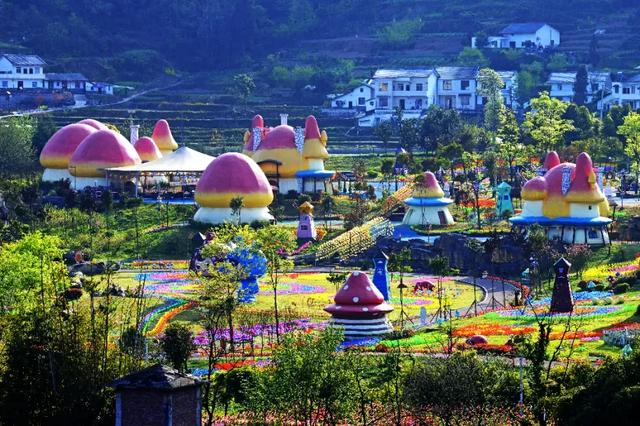 明日起,万盛这些景区面向全国公安民警辅警免票!