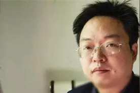 张晓勇：17岁以理科状元考入清华，如今46岁当保安月薪2千元图片