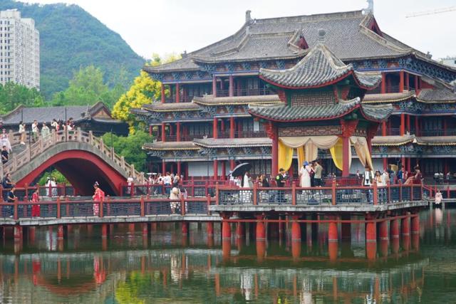 比国清寺还绝的寺庙，打卡黑神话同款，这个秘境小城太宝藏了！