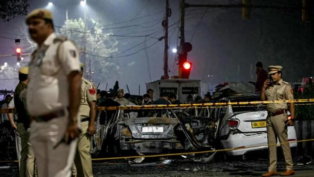 新德里传来爆炸，印度全国震动，莫迪孤注一掷，随时对邻国开战？