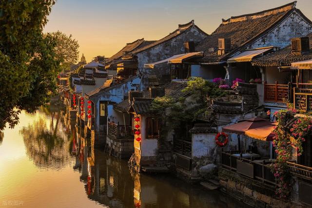 高铁直达！11-12月最值得去的6个古镇，工作累了，就去小住三五天
