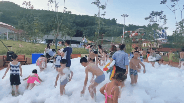 一头扎进25°C的清凉！南充森林奇幻水上乐园全攻略！