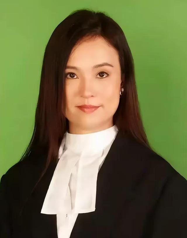 “风流尼姑”释智定落网，白天贪墨钱财，晚上与和尚醉生梦死！