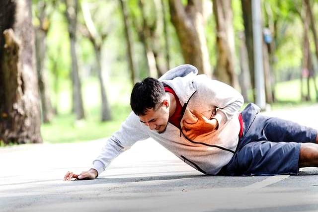 心脏健不健康，运动先知？医生：心脏不好的人	，运动常有3种反常