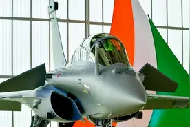 印度碰上法国“大忽悠”：“阵风”是五代机，中国六代机还是PPT图片