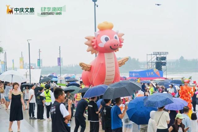 璀璨启幕！冒雨也要去的长春新地标，究竟有何魅力？