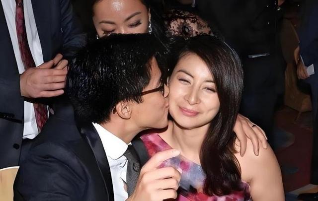 郭晶晶代言被立案不到1天，恶心的一幕出现了	，她的沉默早有预兆