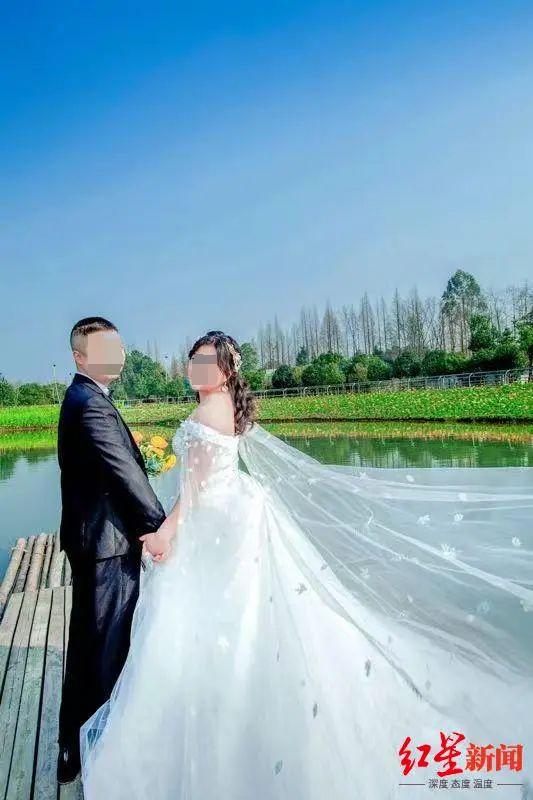 女子自称“军官”谈恋爱身份要保密，和男友恋爱8年见了四五次，拍婚纱照见父母、收60余万后“人间蒸发”