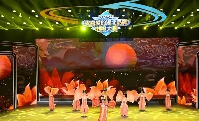 襄阳唐城获湖北品牌大奖，千年盛唐魅力，游客纷纷点赞