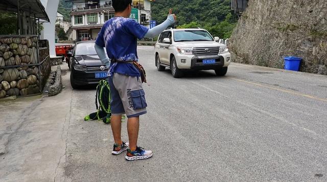 绵阳平武：出师不利！三国背包客出发第一天就遇到疫情
