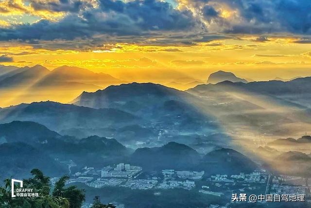 云南这条低调的超级公路，早该火了！|中国自驾地理