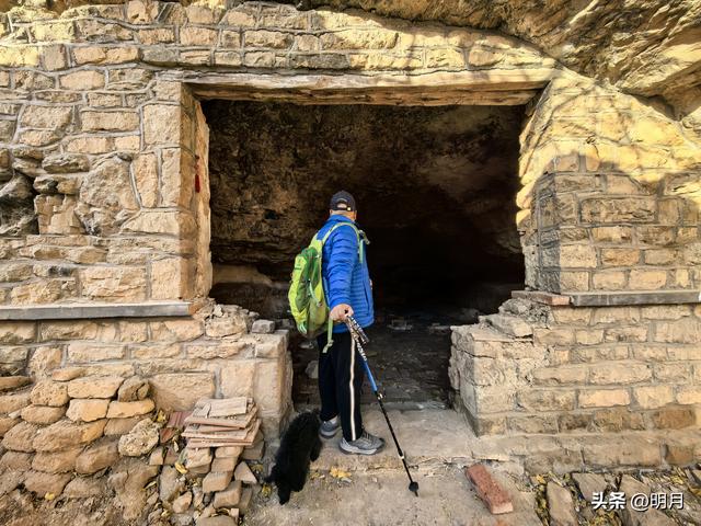 马蹄峪、白云泉、扁石山、雪山徒步小环线