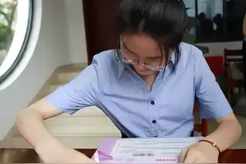 浙江女孩高分考上清华，报到却被取消入学资格，无奈抱憾上大专图片