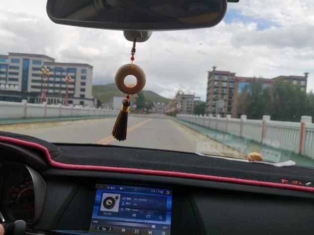 中老年自驾出行指南：轻松赏景，安全为先