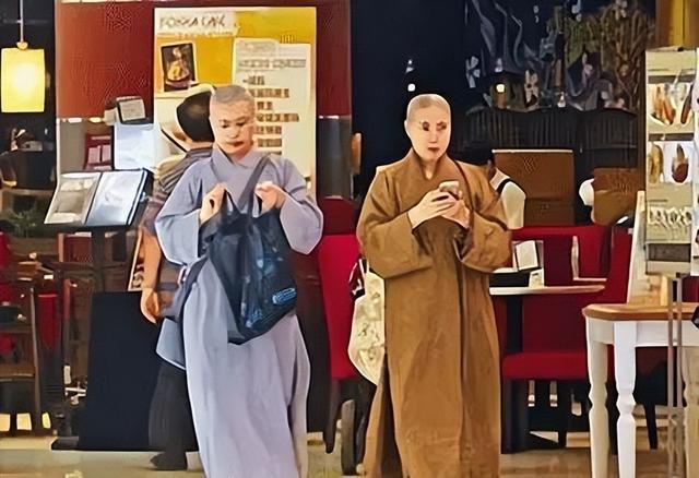 比释永信还狂！尼姑穿黑丝住豪宅，嫁俩和尚买爱马仕