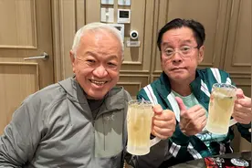 一场生日宴，暴露了谭咏麟的真实状态，他与李克勤早已不是一路人图片