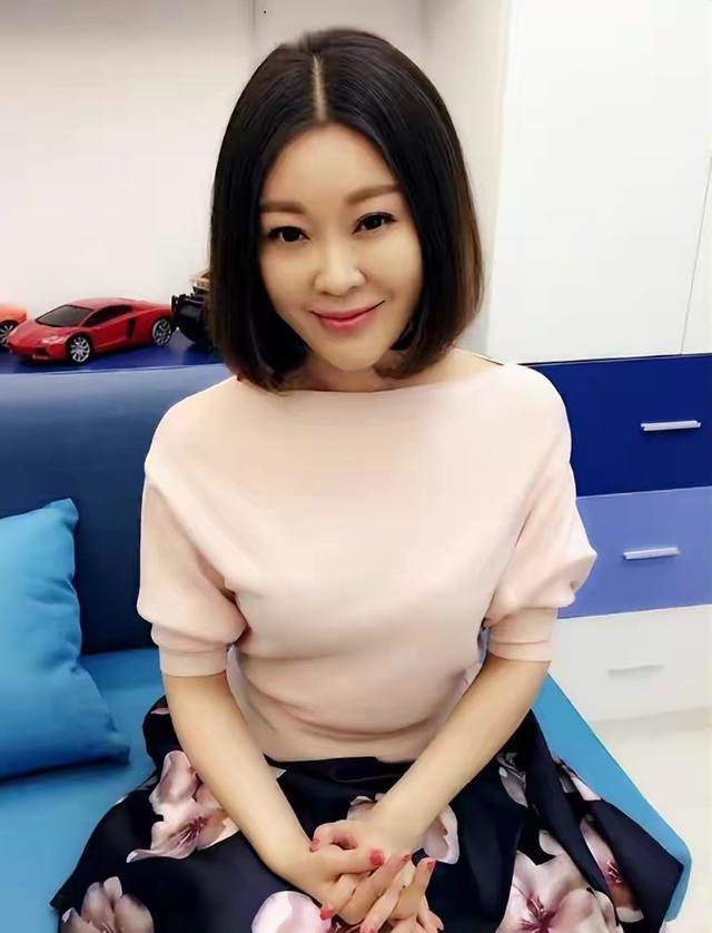 善恶终有报！前央视王牌主持人王小骞，如今沦落为“人人喊打”？
