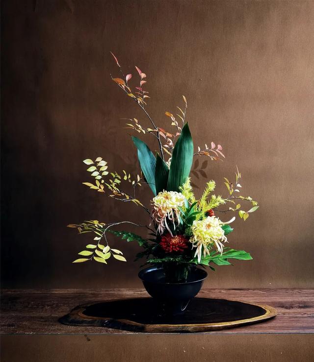 30个名师菊花插花作品，带你赏尽秋日好风景