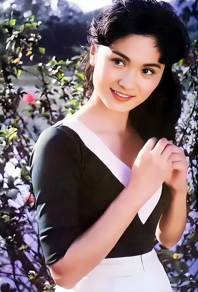 80年代家喻户晓的女演员，嫁给军委副主席儿子，离婚后混得如何？