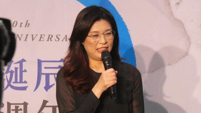 解放军刚包围台岛，郑丽文暴怒，李乾龙赶赴金门，民进党闯下大祸